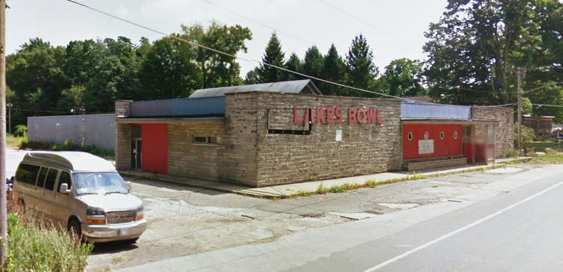 Lakes Bowl - 2015 Street View (newer photo)